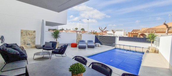 3 bedrooms Villa in San Pedro del Pinatar, Spain No. 16646 4