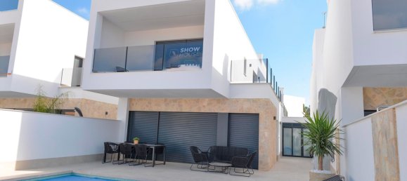 3 bedrooms Villa in San Pedro del Pinatar, Spain No. 16646 2