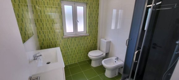 4 bedrooms Villa in Almada, Portugal No. 141919 21