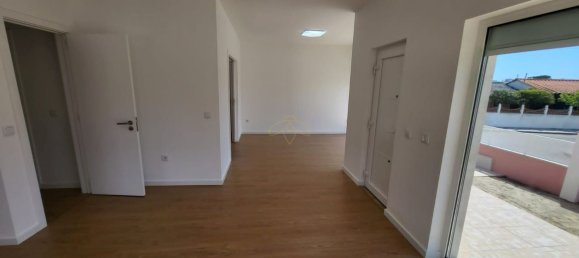 4 bedrooms Villa in Almada, Portugal No. 141919 17