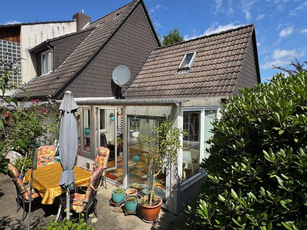 Таунхаус с 4 комнатами в Кассель, Германия № 248293