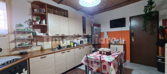 2 bedrooms House in Gassino Torinese, Italy No. 70054 7