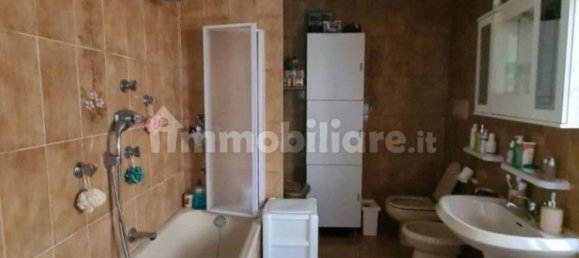 2 bedrooms House in Gassino Torinese, Italy No. 70054 20