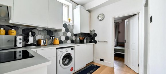 2 bedrooms Apartment in London, United Kingdom No. 12186 2