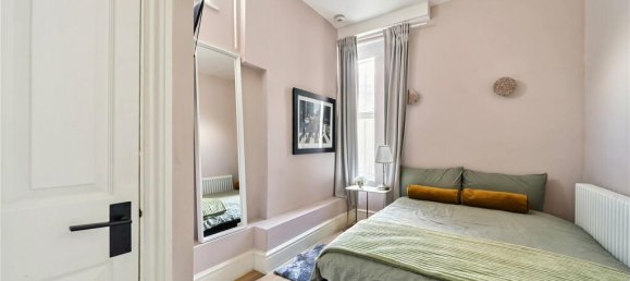 2 bedrooms Apartment in London, United Kingdom No. 12186 4