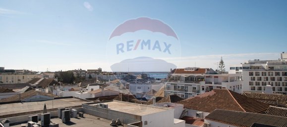 Здание с 9 спальнями в Фару, Португалия № 65897 42