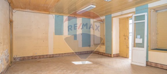 Здание с 9 спальнями в Фару, Португалия № 65897 7