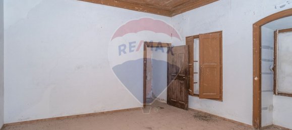 Здание с 9 спальнями в Фару, Португалия № 65897 26