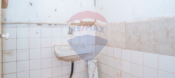 Здание с 9 спальнями в Фару, Португалия № 65897 12