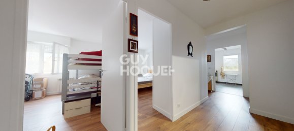2 Schlafzimmer Wohnung in Eaubonne, France, Nr. 167112 8