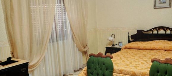 Квартира с 4 комнатами в Патерно, Италия № 165917 8