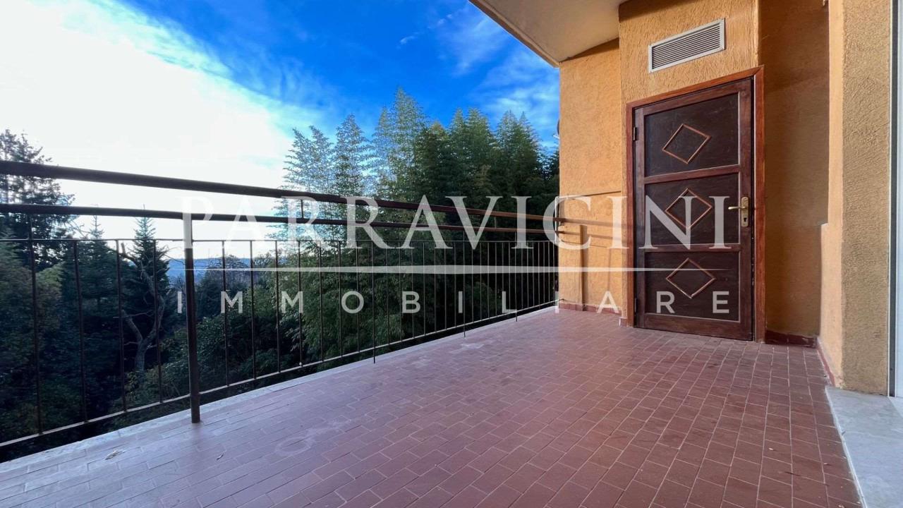 3 rooms Apartment in Albavilla, Italy No. 108728