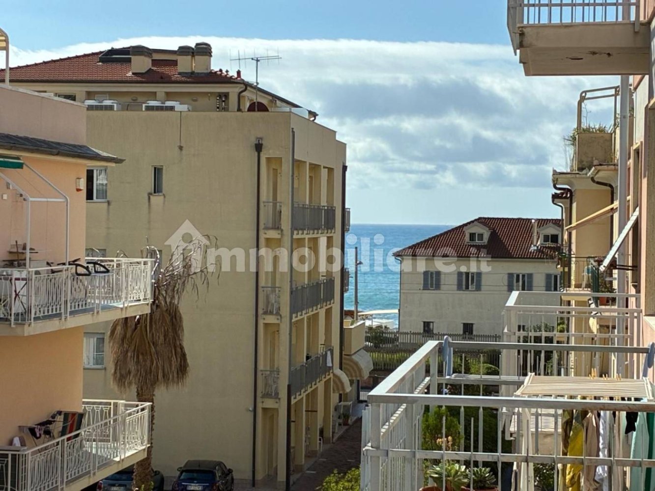 Apartamento de 2 dormitorios en Borgio Verezzi, Italy No. 337164