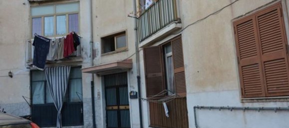 4 rooms Apartment in Catania, Italy No. 49155 5