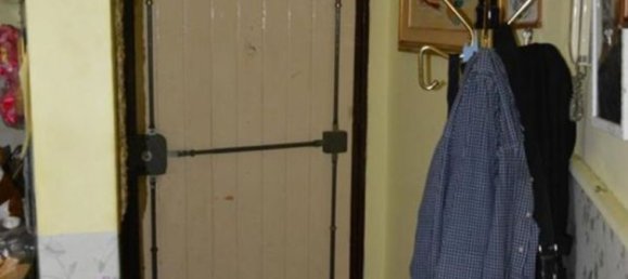 4 rooms Apartment in Catania, Italy No. 49155 8