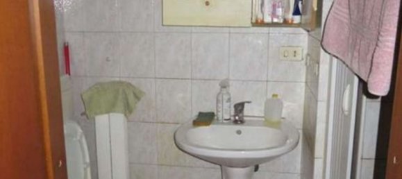 3 rooms Apartment in Turin, Italy No. 50564 8