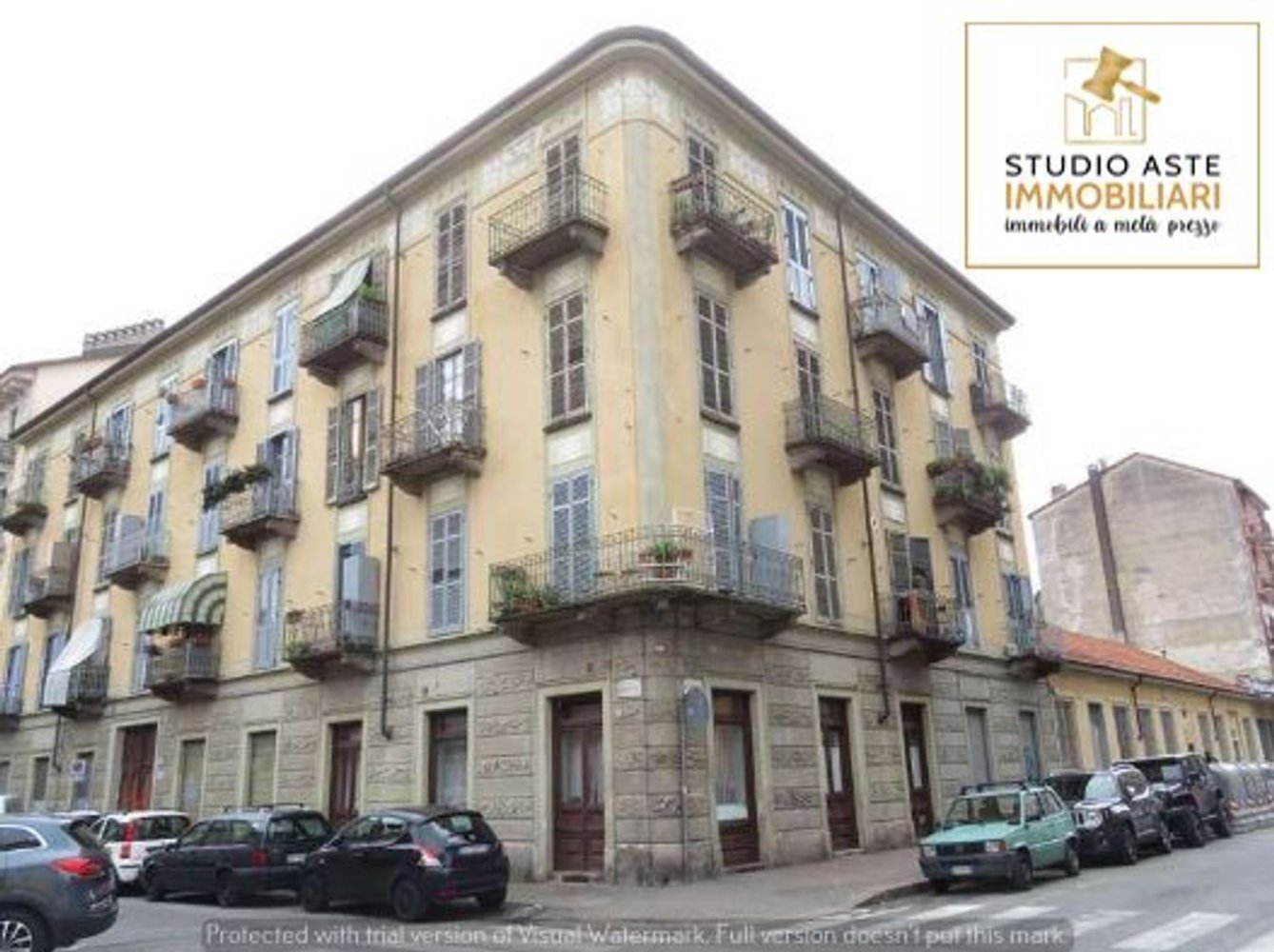 3 rooms Apartment in Turin, Italy No. 50564