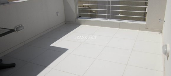 2 غرف نوم بانتهاوس في Sliema, Malta رقم 8486 5