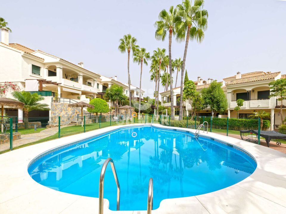 3 chambres Maison de ville à Estepona, Spain No. 238191