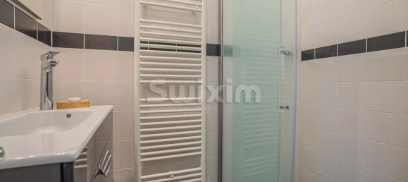 4 bedrooms House in Prevessin-Moens, France No. 199012 15