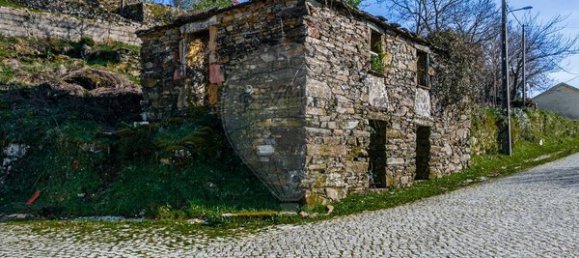 2 chambres Maison à Castro Daire, Portugal No. 178620 11
