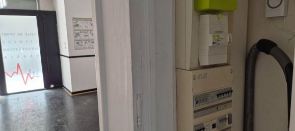 220m² Commercial property in Angouleme, France No. 300963 13