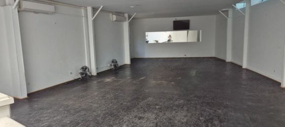 220m² Commercial property in Angouleme, France No. 300963 10