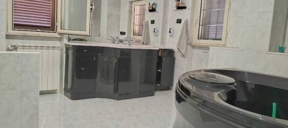 5 bedrooms Villa in Rome, Italy No. 324043 15