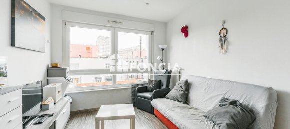 2 bedrooms Apartment in Metz, France No. 64514 3