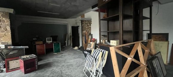 3-salle Entrepôt à Mozzagrogna, Italy No. 104518 22