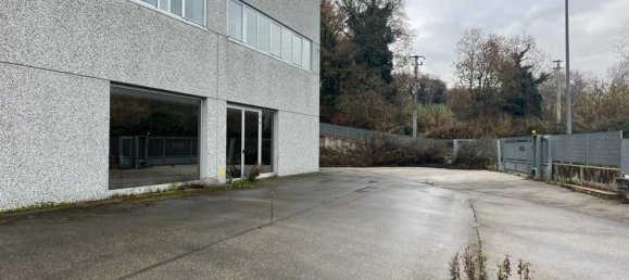 3-salle Entrepôt à Mozzagrogna, Italy No. 104518 4