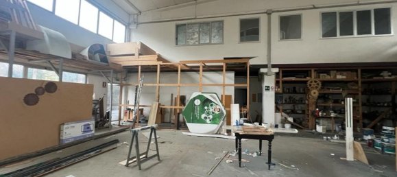 3-salle Entrepôt à Mozzagrogna, Italy No. 104518 13