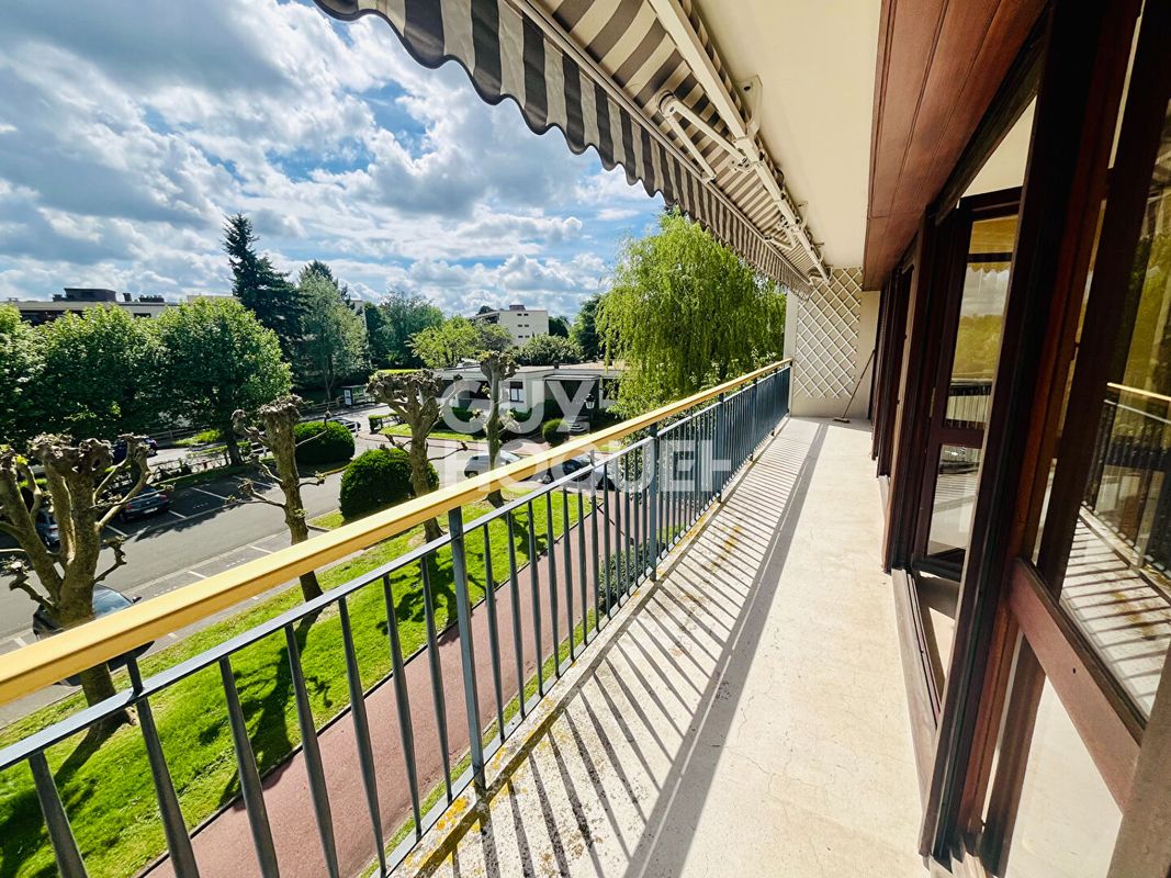 5 غرف نوم شقة في Noisy-le-Roi, France رقم 127981