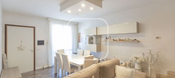 4 bedrooms House in San Cesareo, Italy No. 313726 4