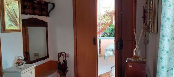 6 rooms Apartment in Bibbona, Italy No. 72407 8