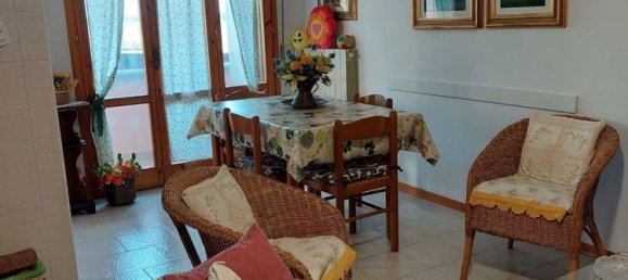 6 rooms Apartment in Bibbona, Italy No. 72407 10