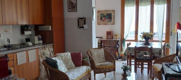 6 rooms Apartment in Bibbona, Italy No. 72407 13