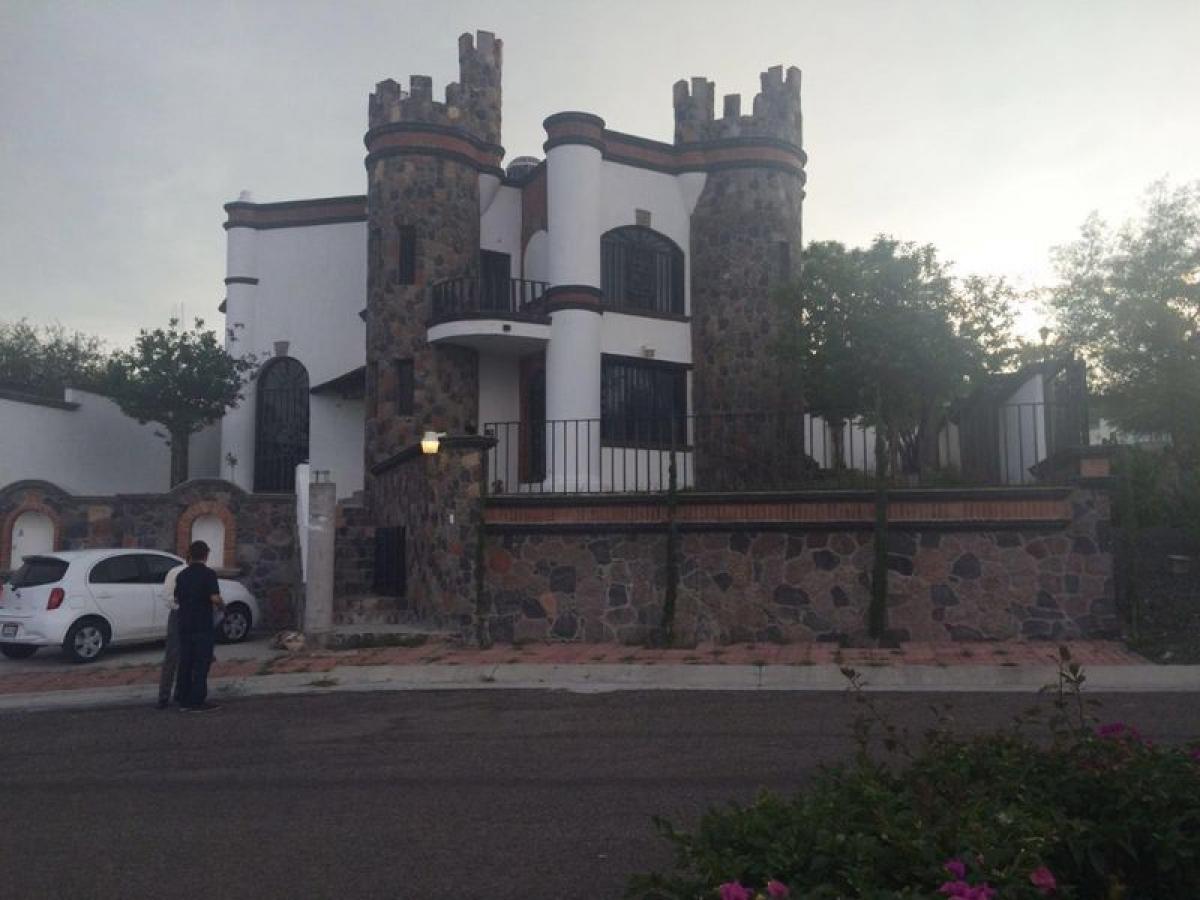 3 bedrooms House in Queretaro, Mexico No. 158975