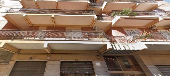 4 rooms Apartment in Genzano di Roma, Italy No. 100512 2