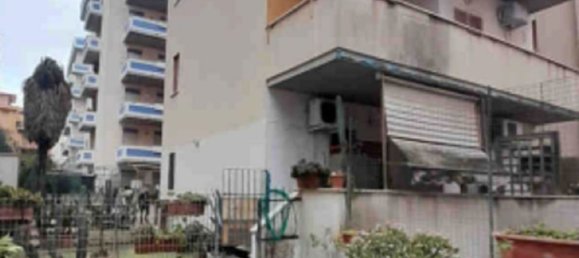 Квартира с 4 комнатами в Неттуно, Италия № 13322 24