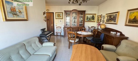 5 rooms Apartment in Vigodarzere, Italy No. 238990 2