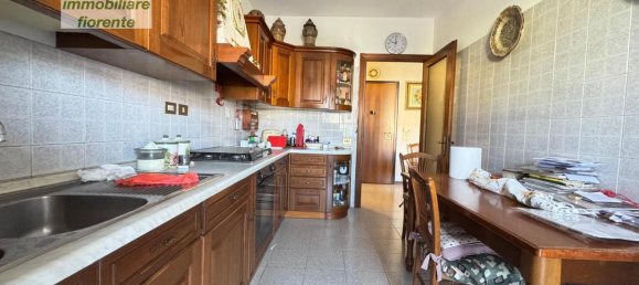 5 rooms Apartment in Vigodarzere, Italy No. 238990 3