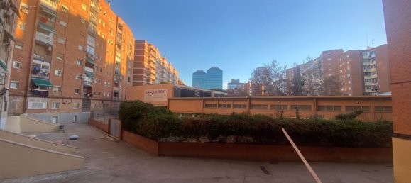 105m² Commercial property in Sants-Montjuic, Spain No. 151430 7