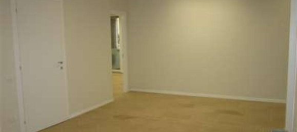 5 rooms Office in Bologna, Italy No. 277640 18
