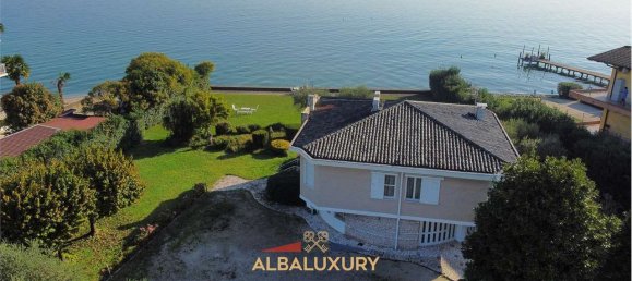 Вилла с 4 спальнями в Сирмионе, Италия № 123490 14