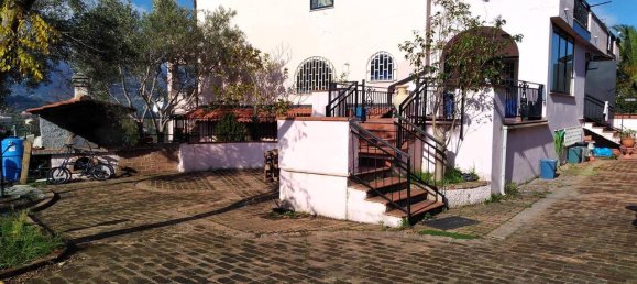 7 rooms Villa in Mendicino, Italy No. 111619 2