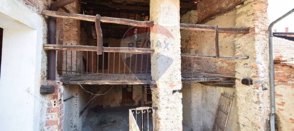 6-Zimmer Haus in Gozzano, Italy, Nr. 262626 10