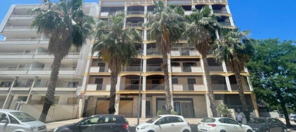 Apartamento de 4 habitaciónes en Andria, Italy No. 29464 18