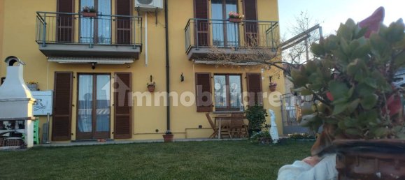 3 bedrooms Apartment in Fino Mornasco, Italy No. 12475 5