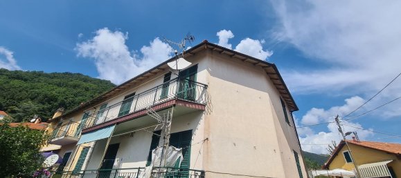 3 rooms Apartment in Davagna, Italy No. 279426 24